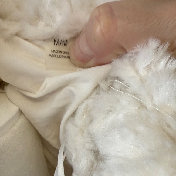 Elie Tahari Cream Teddy Jacket - Picture 3 of 6